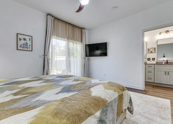 Holiday home Modern Vacation W/ Private Pool! Pensacola